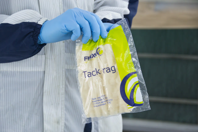 TAK 10 - Chiffons adhésifs CTI 80cm x 80cm 50p.